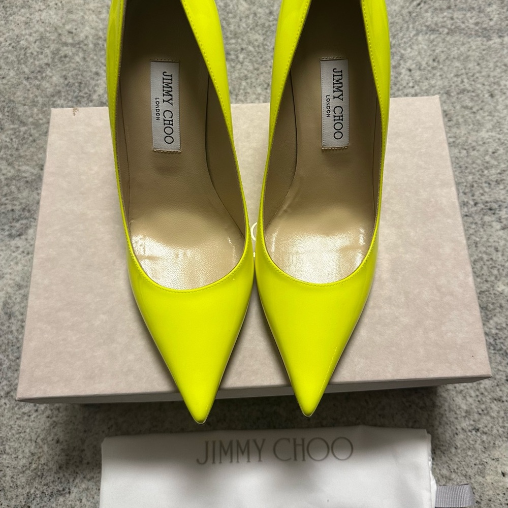 Jimmy Choo Neon Citron Patent Leather Agnes OPAF Pointed Toe Pumps size 40.5 - Picture 10 of 12